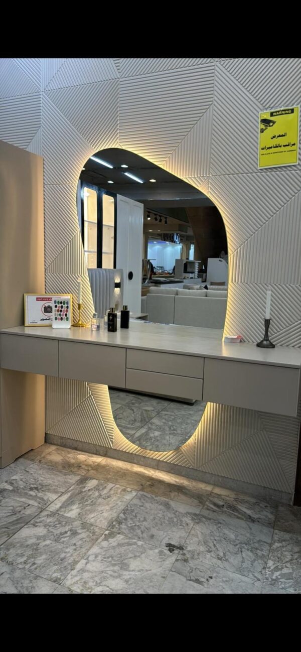 Custom Shape Glass by Glass World – Trusted Supplier