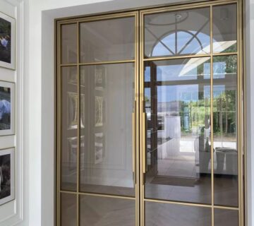 Frameless glass doors Kuwait