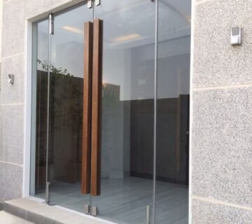 Commercial glass doors Kuwait
